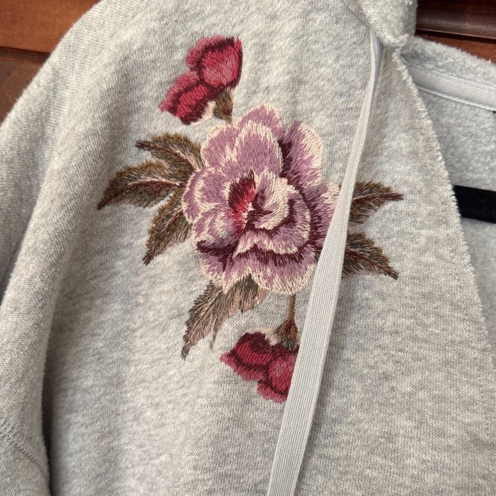 American Eagle Outfitters Light Gray Hoodie with Pink Floral Embroidery - Picture 3 of 7